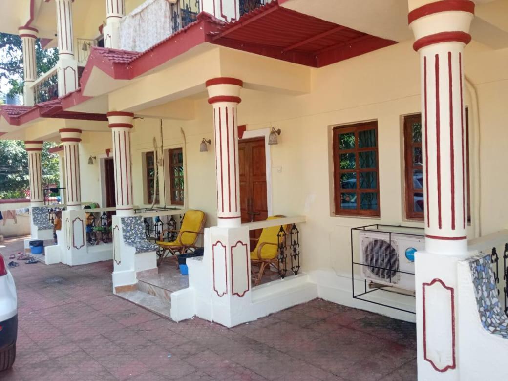 Ferienwohnung R Mansion Calangute Zimmer foto
